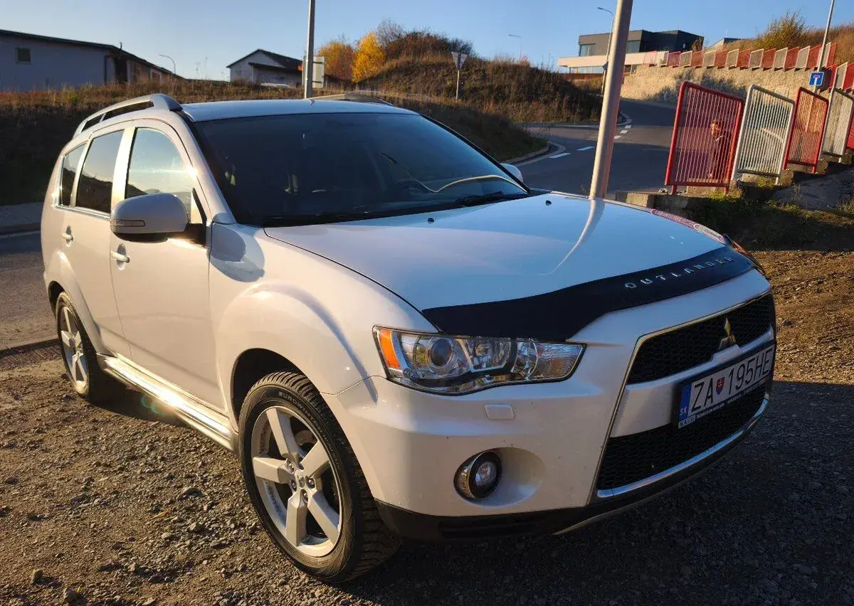 Mitsubishi Outlander – 308 240 km
