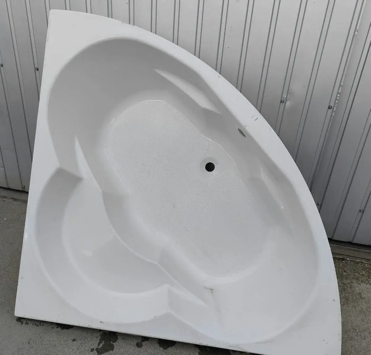 rohova vana 140x140