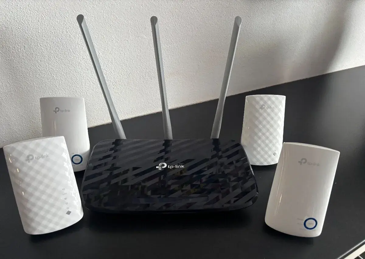 Wifi router tp-link + zosilňovače signálu -