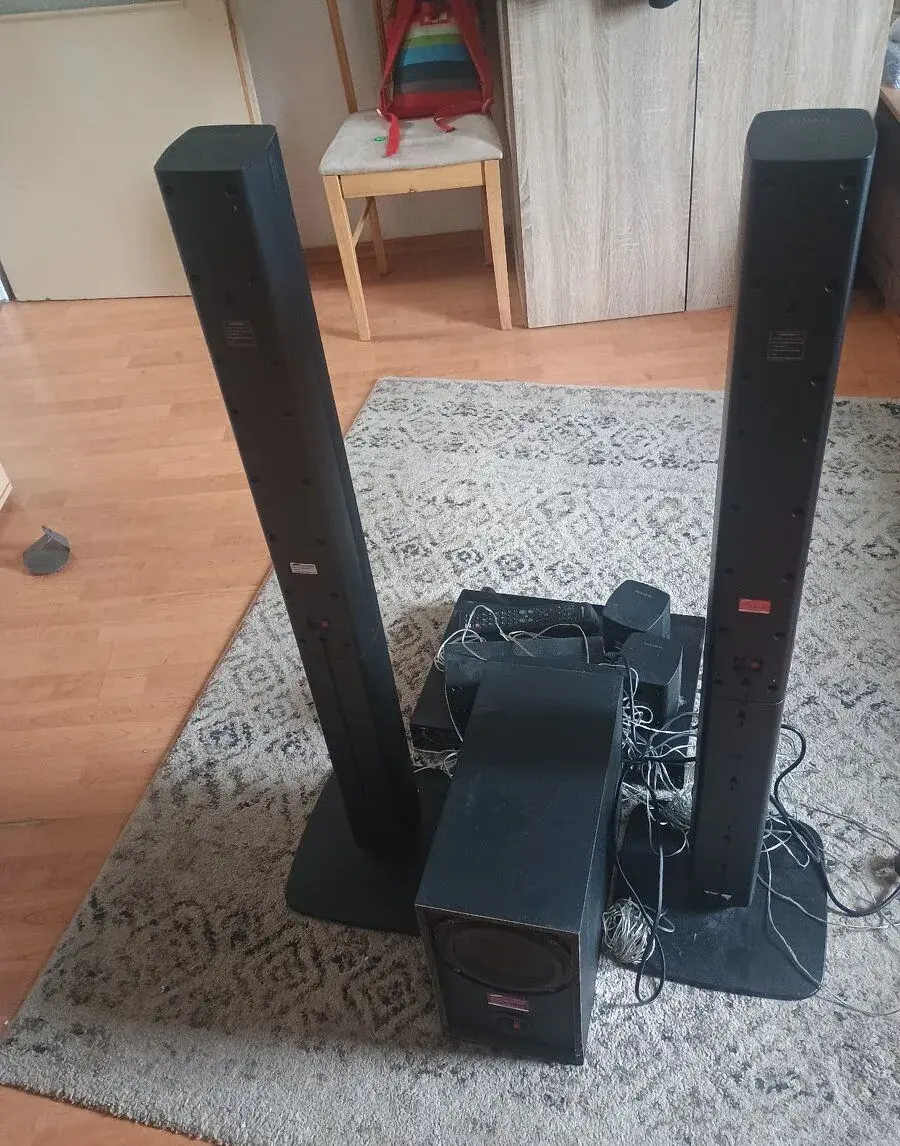 Domáce kino Samsung model HT-TZ212