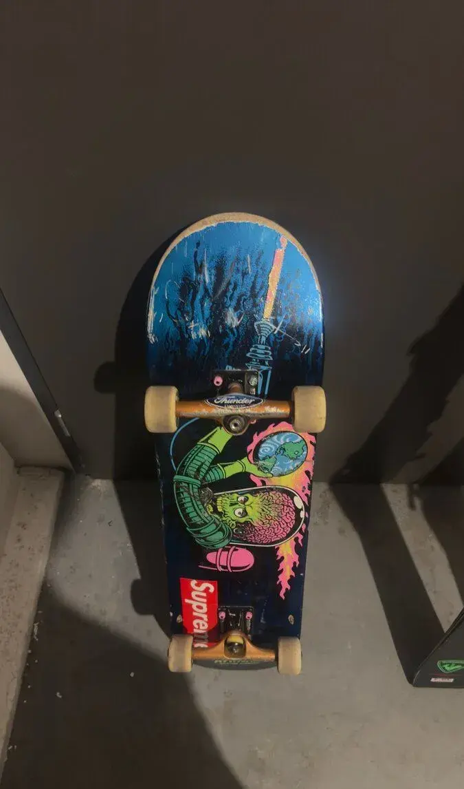 Skateboard komplet Santa Cruz Mars Attacks Thunder Trucks