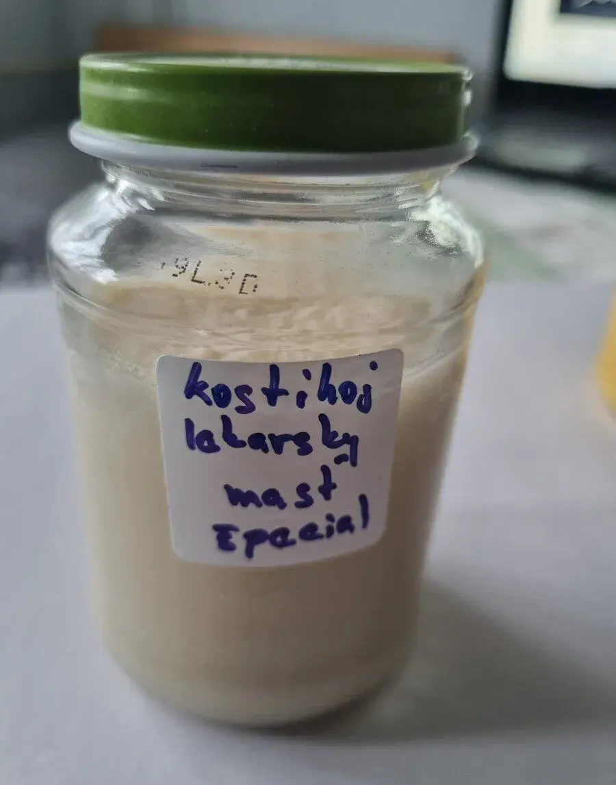 Nova mastička na kosti.