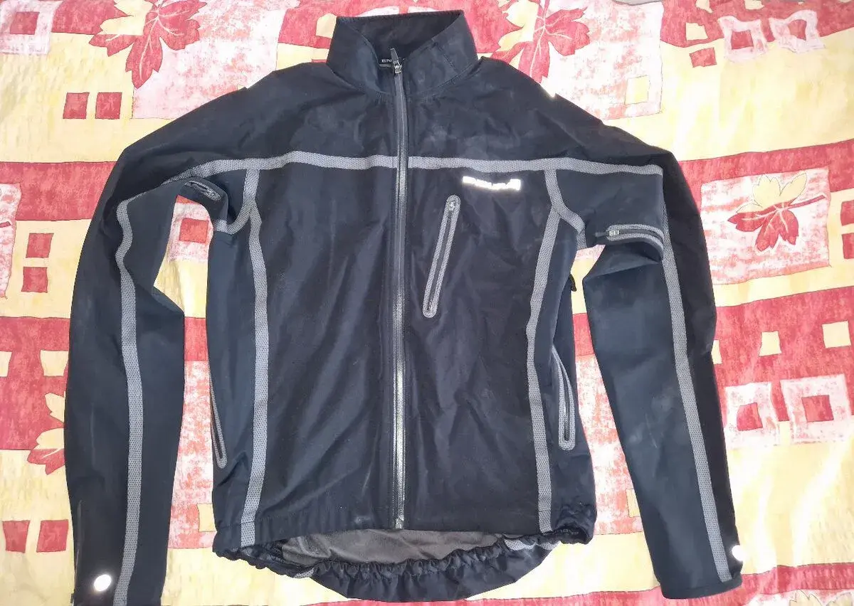 ENDURA Stealth Waterproof
