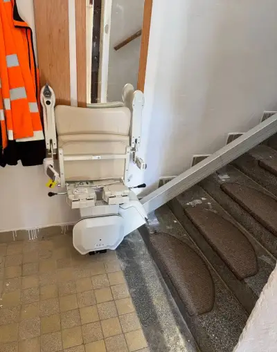 ♿ Schodiskový výťah Handicare 1100 + montáž