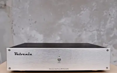 Valvenia Reference Tube Phono MM Preamplifier