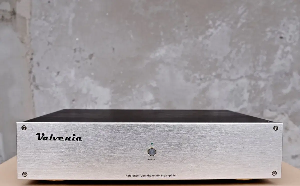 Valvenia Reference Tube Phono MM Preamplifier