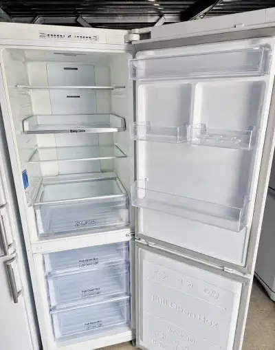 🔷️ Samsung NoFrost 180cm