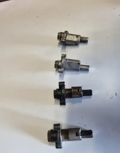 Napínak šponer rozvodu yamaha