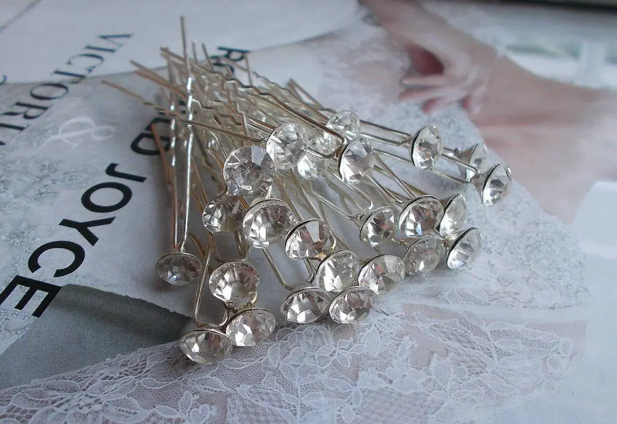 Štrasová vlásenka s kamienkom Swarovski