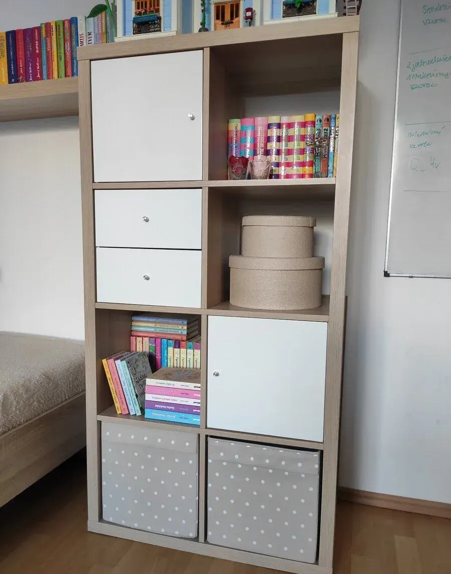 IKEA KALLAX, 2x4 s príslušenstvom