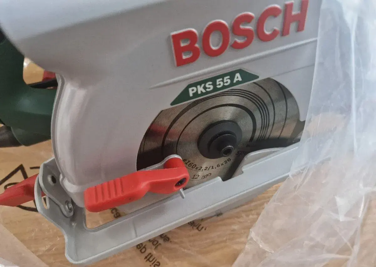 Bosch PKS 55 A – nová okružná píla, kabel