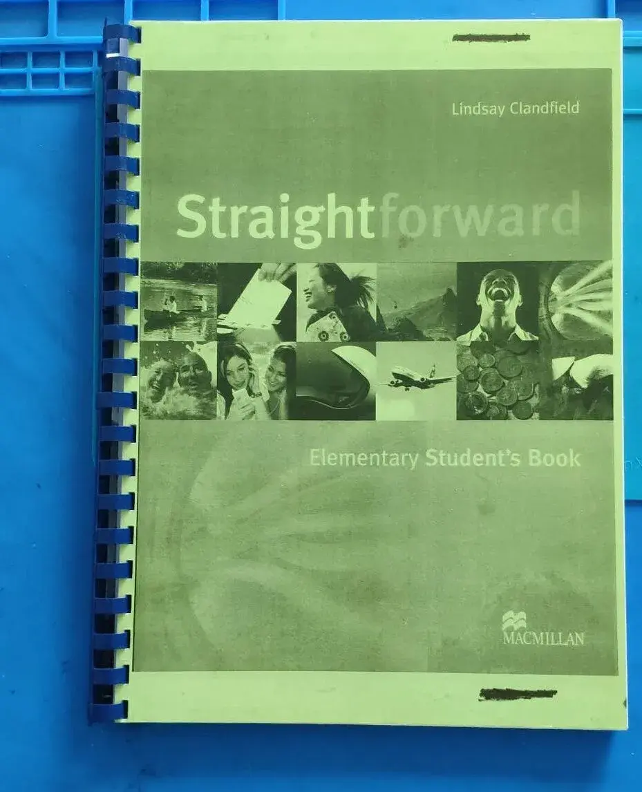 Vytlačenú učebnicu Straightfoward Elementary
