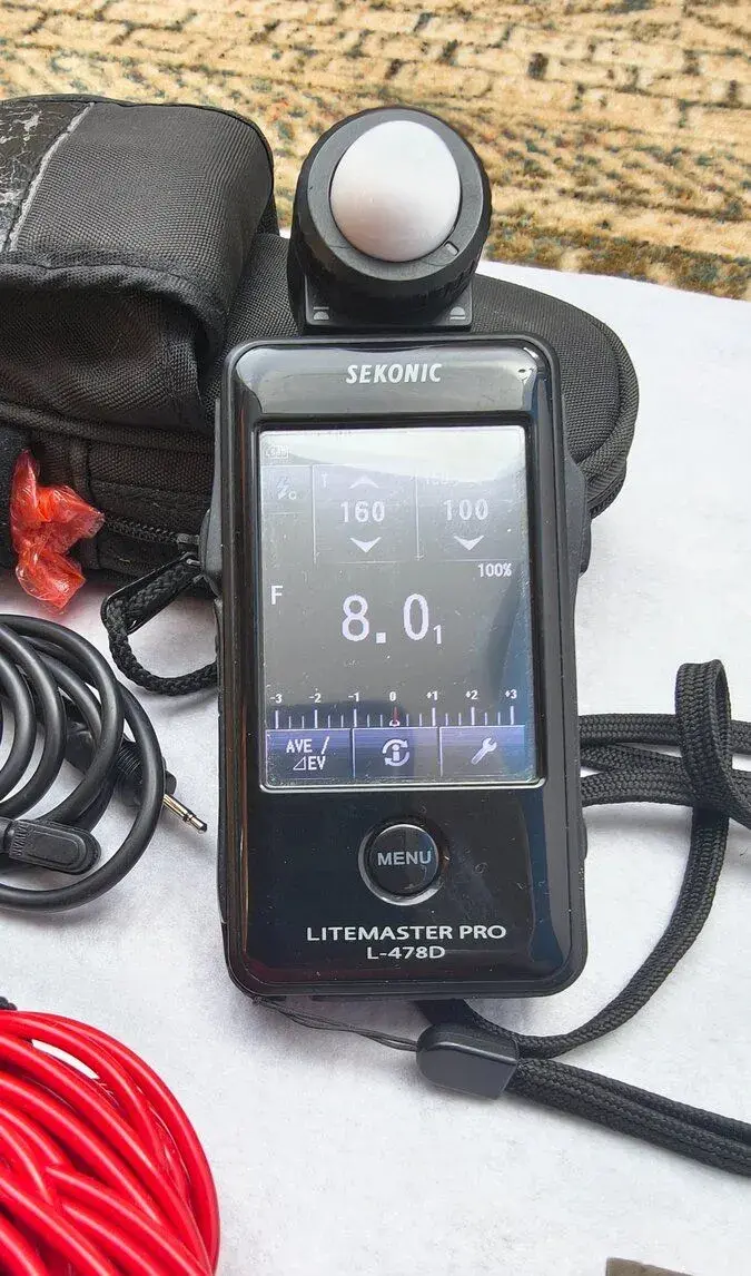 Sekonic 487D+ 5°uhlovy hľadáčik