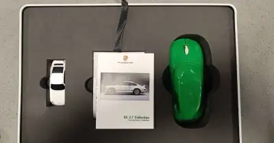 Porsche RS 2.7 Collection - počítačová myš a model