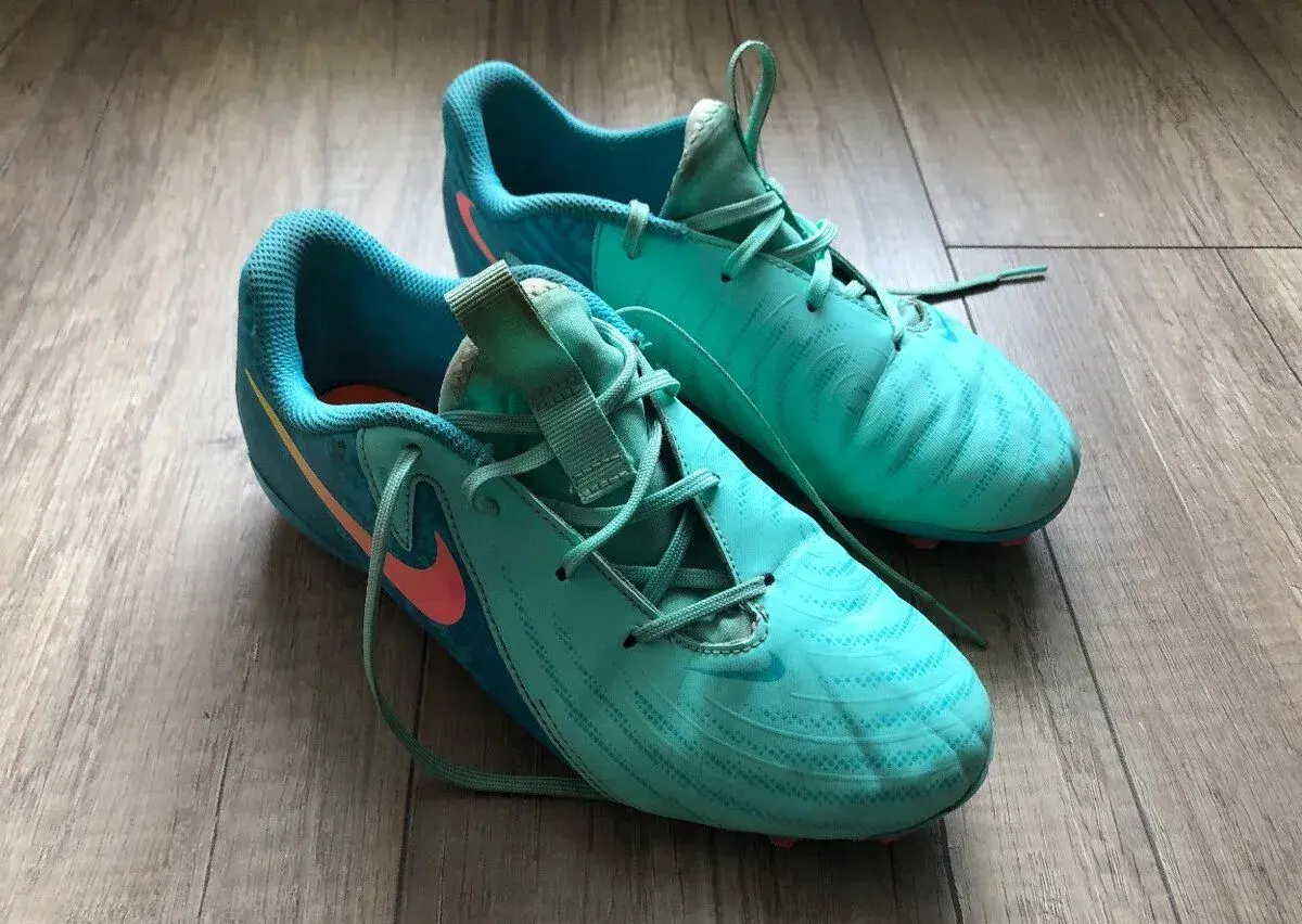 Detske kopačky Nike Phantom vel. 35