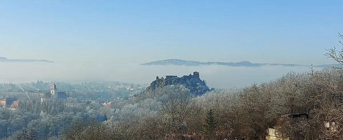 Výnimočný pozemok s panoramatickým výhľadom na Fiľakovo