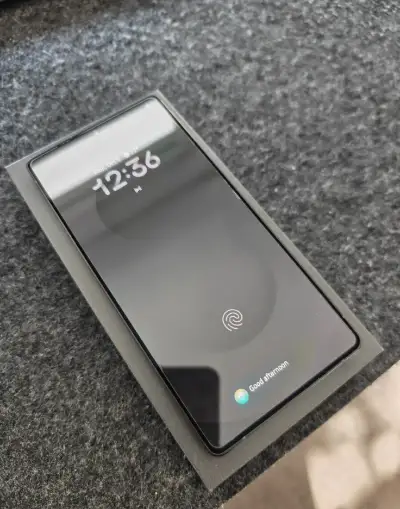 Samsung Galaxy S25 Ultra - čierny, top stav