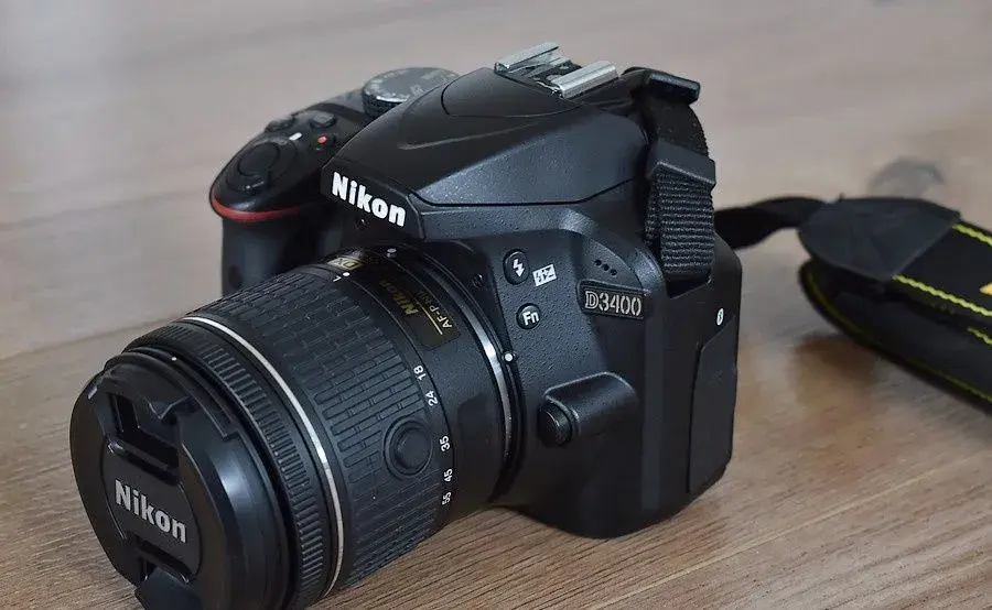 Nikon d3400 bluetooth - VR objektiv AF-P 18-55 - nafot. 6tis