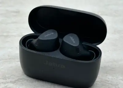 Jabra Elite 4 Black