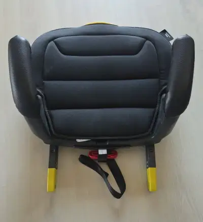 Podsedák Peg Perego ISOFIX