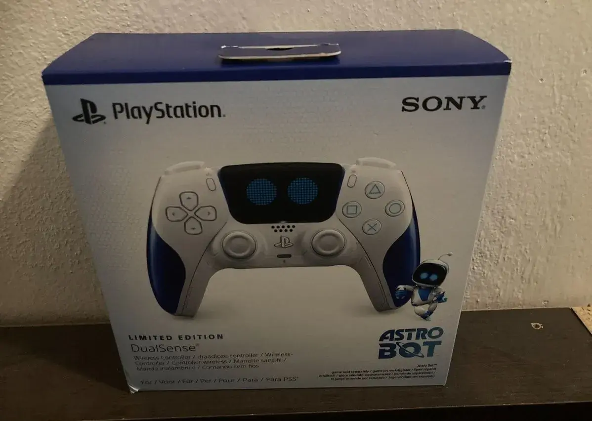 Joystick Astrobot dualsense na Playstation 5 novy