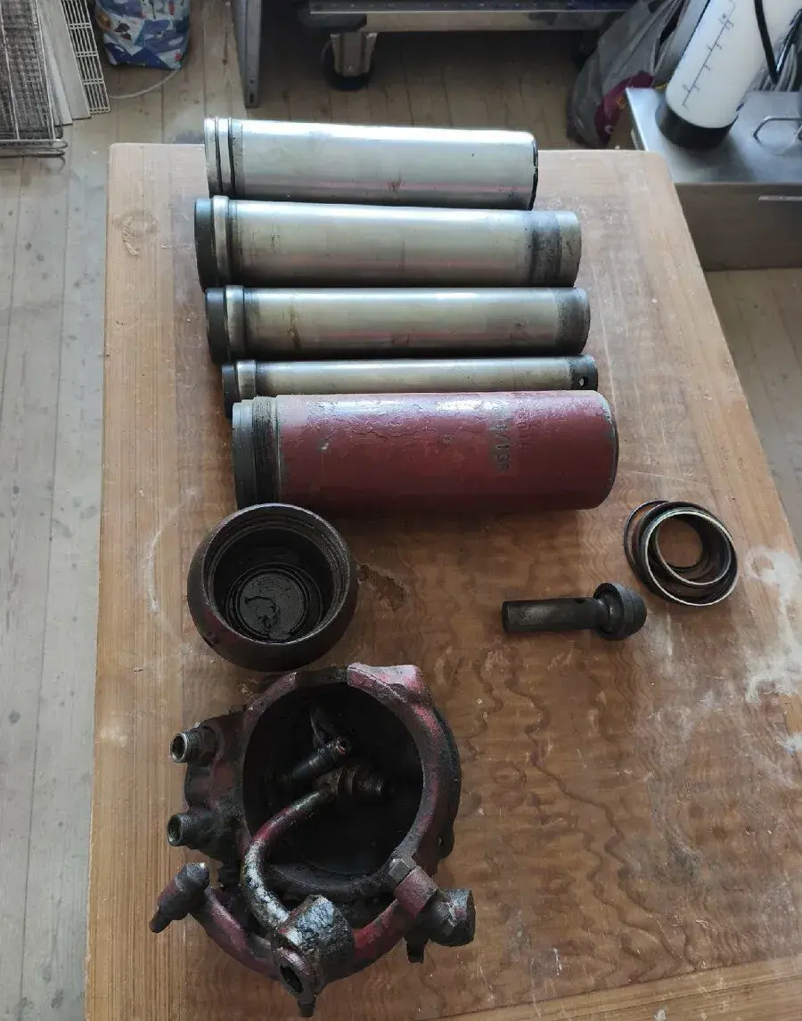 Komponenty / diely na hydraulický valec