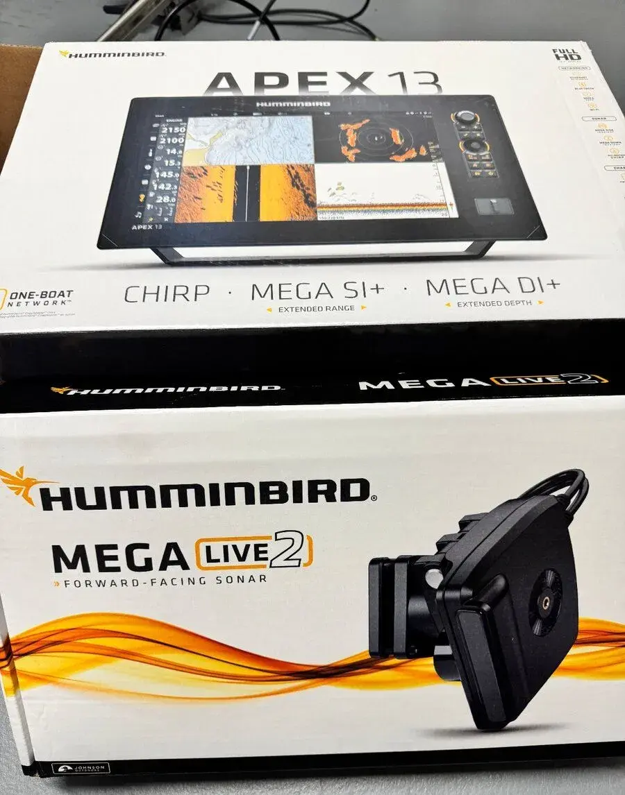 Humminbird APEX 13 MSI+ so sondou MEGA Imaging + MEGA Live 2