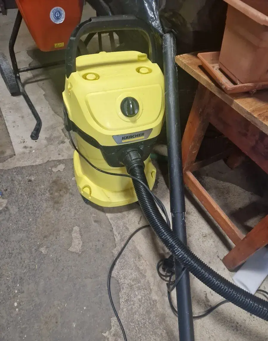 Karcher vysávač