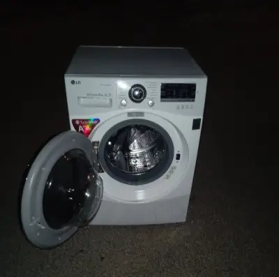 Plnefunkčná automatická práčka LG,DIRECT DRIVE, AKO NOVÁ