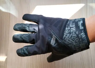 Snowboardové rukavice POW