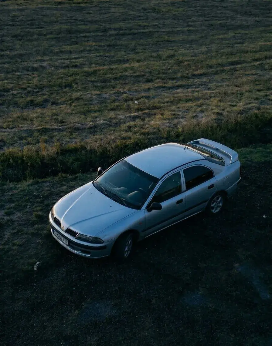 Mitsubishi Carisma – 2000, 30 000 km