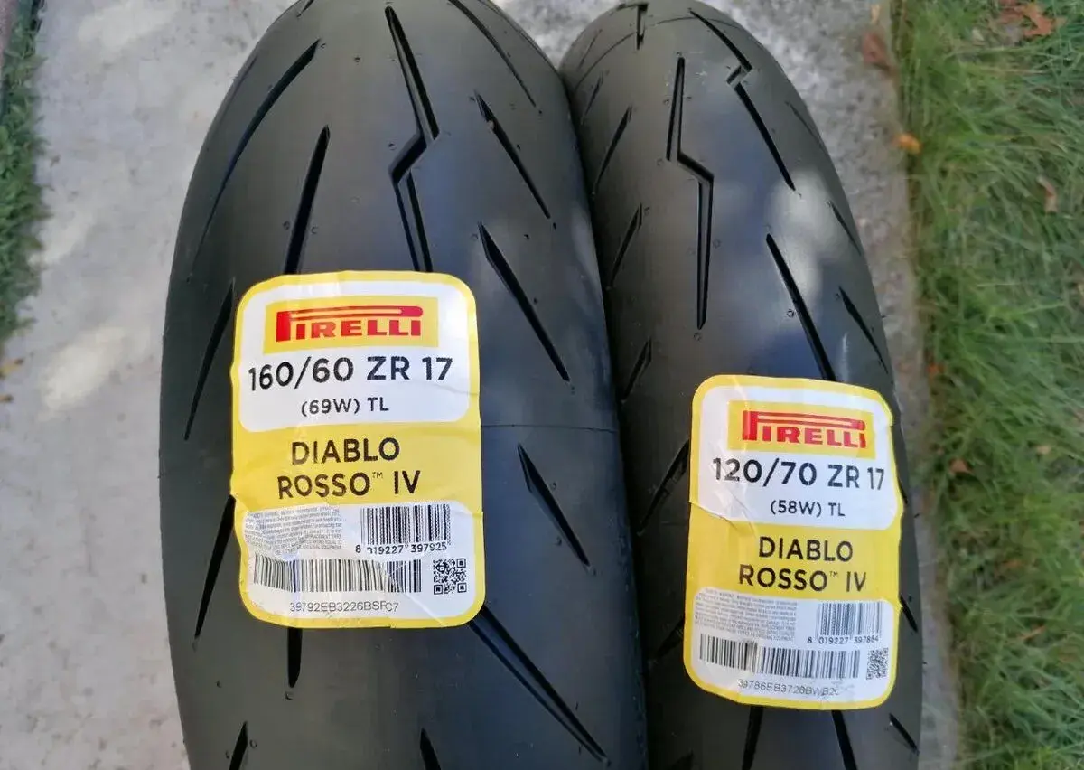 PIRELLI Diablo Rosso IV 120/70zr17 + 160/60zr17