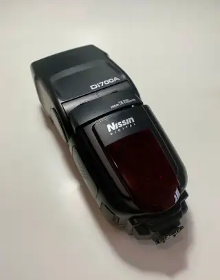 1x Nissin Di700 blesk pre Sony
