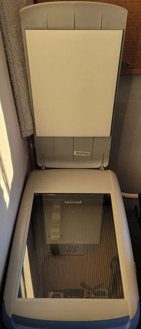 Stolný skener HP Scanjet 3500c – zachovalý, plne funkčný