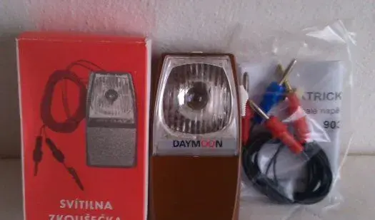 Baterka so skúšačkou