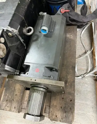 Siemens 1FT6105-8AF71-1AH0 – CNC servomotor 50 Nm,encoder