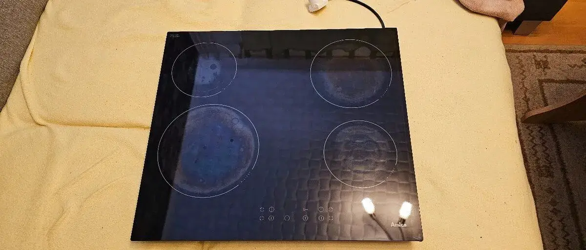 Sklokeramická varná doska Amica PC6400ZH