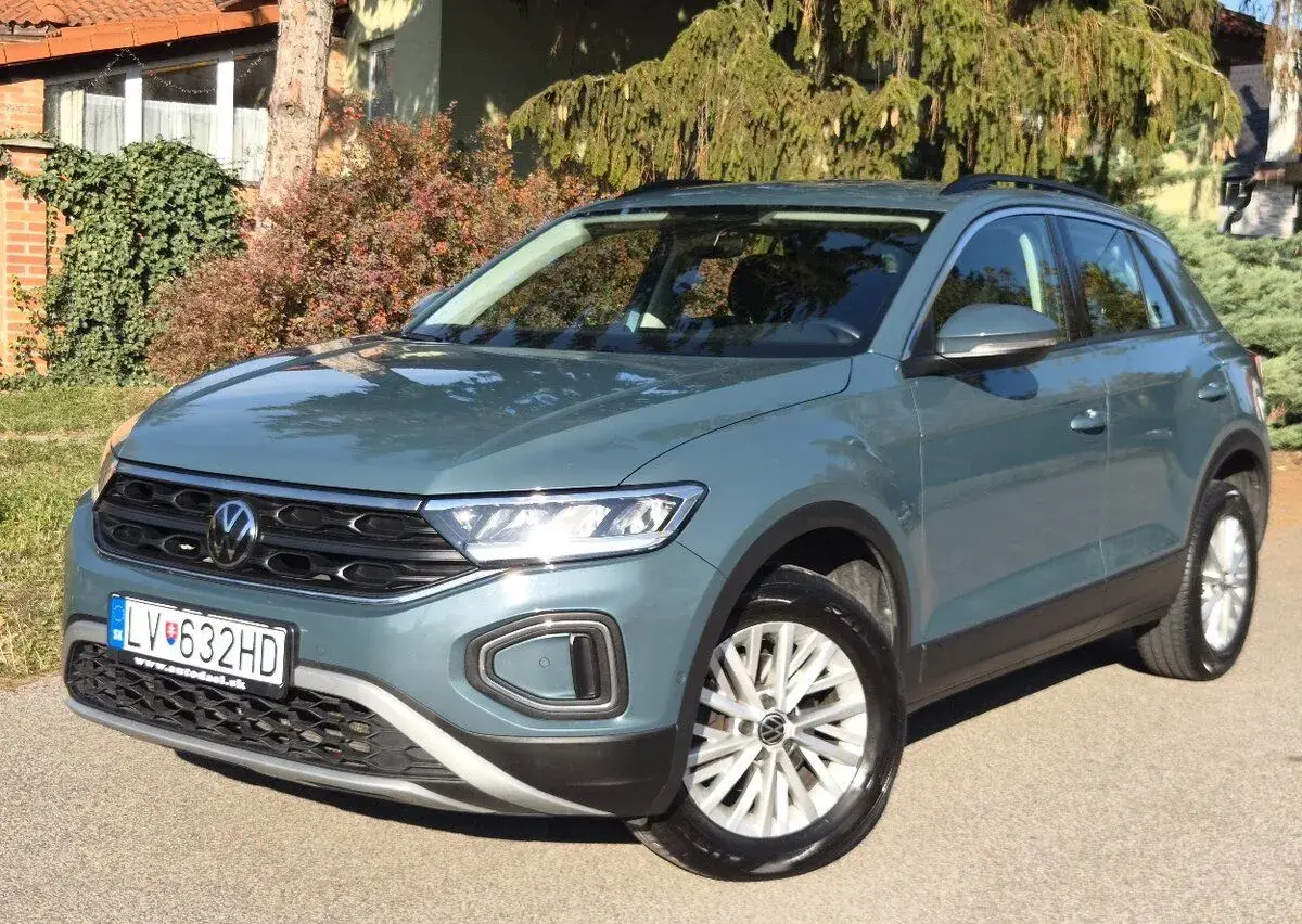 Volkswagen T-Roc – 2022, 76 016 km