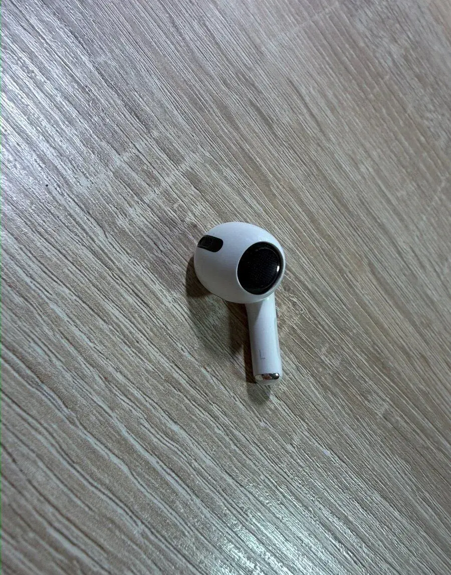 Airpods pro (ľavé)