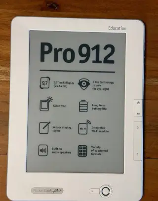 PocketBook PRO 912 Matt White – veľká 9,7” čítačka e-kníh