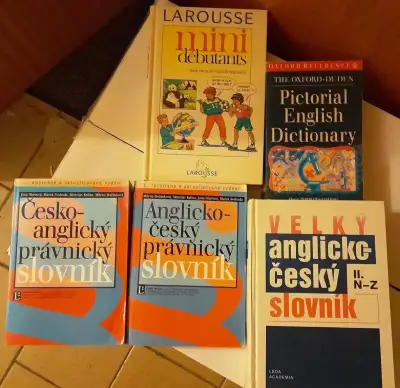 ✅Na predaj: knihy na foto, 5 €/ks, spolu 20 €.len volať.na