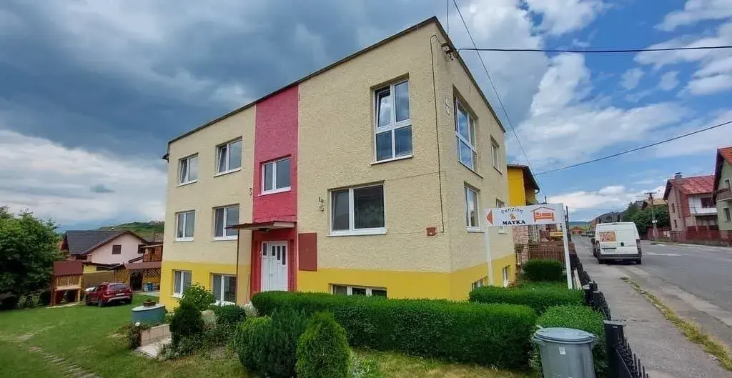 Prenájom domu pre firmy – Hrabušice, kapacita 15 osôb