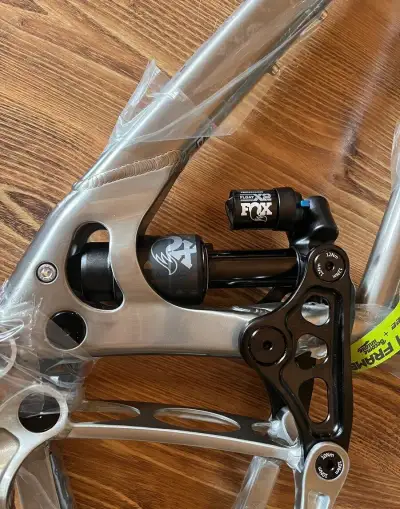 Fox Float X2 Trunnion 205 na 65 mm Performance Elite NOVÝ