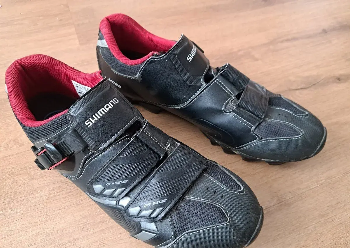 Tretry Shimano 46