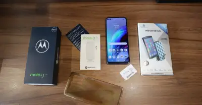 Motorola G100