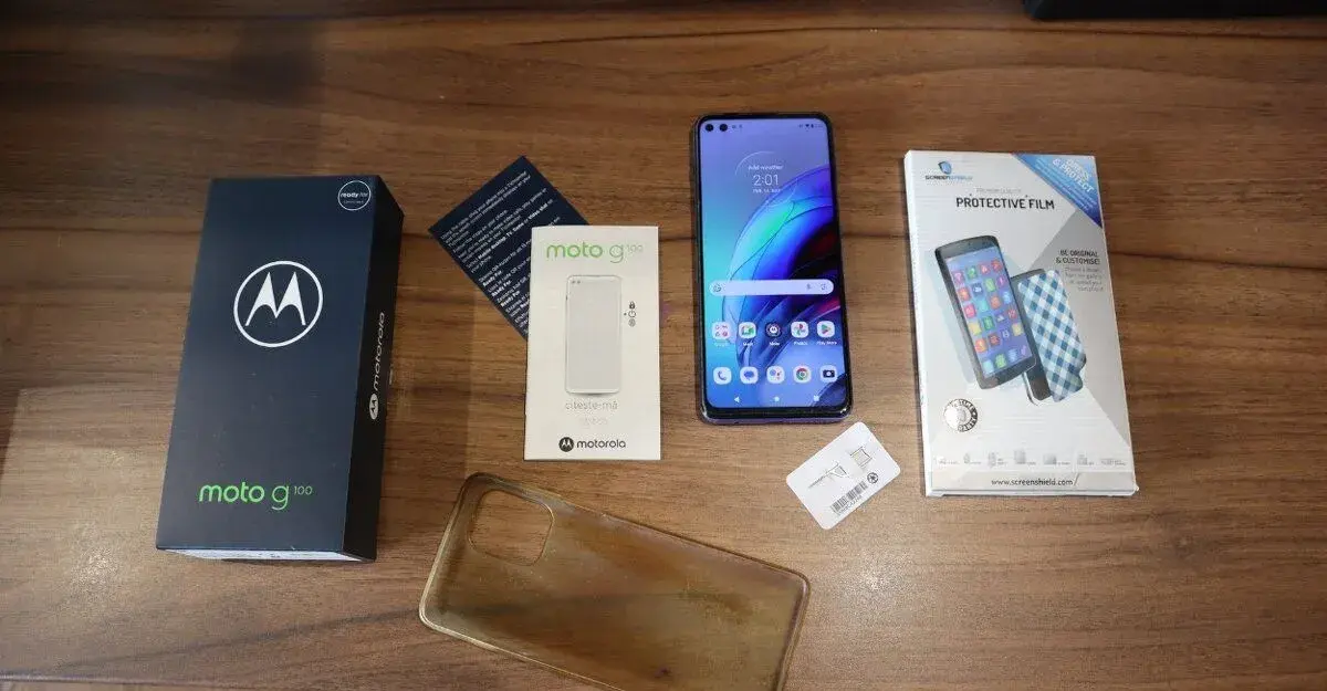 Motorola G100