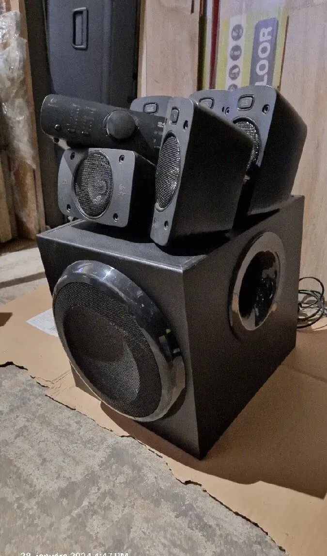 Domace kino 5.1 Logitech Z906 + Diaľkové ovládanie