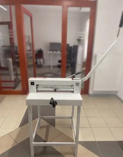 Stohová rezačka papiera IDEAL 4305