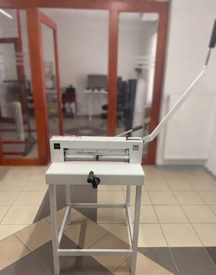 Stohová rezačka papiera IDEAL 4305