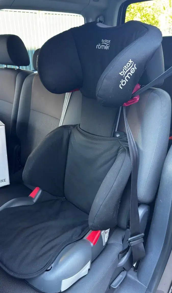 Autosedačky Britax Römer Adventure (15–36 kg) – 2 ks